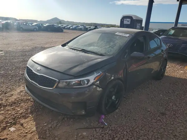 3KPFK4A72JE221731 2018 KIA FORTE - Image 1
