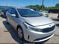 3KPFK4A72JE226377 2018 KIA FORTE