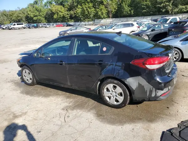 3KPFK4A72JE237606 2018 KIA FORTE - Image 2