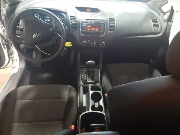 3KPFK4A72JE244250 2018 KIA FORTE - Image 8