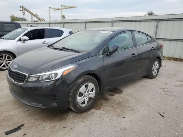 3KPFK4A72JE246838 2018 KIA FORTE - Image 1