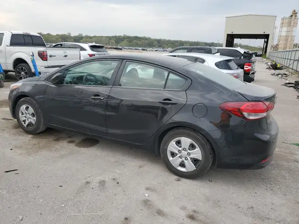 3KPFK4A72JE246838 2018 KIA FORTE - Image 2