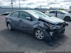 3KPFK4A72JE251781 2018 KIA FORTE
