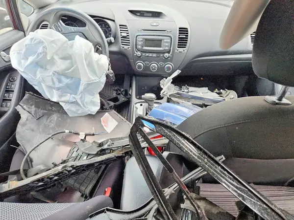 3KPFK4A72JE254731 2018 KIA FORTE - Image 8