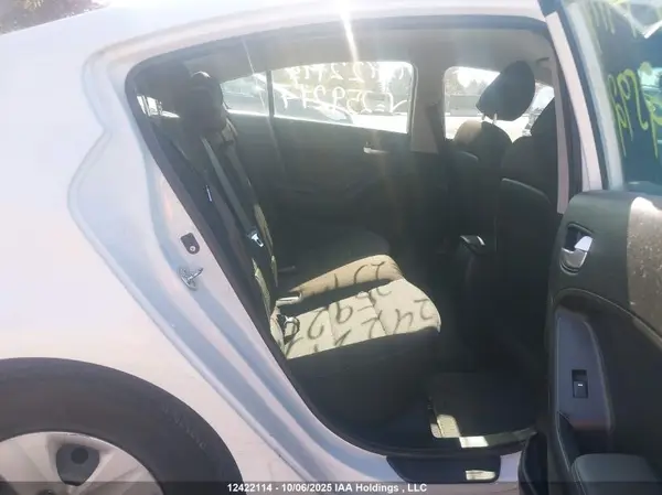 3KPFK4A72JE259217 2018 KIA FORTE - Image 8