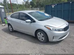 3KPFK4A72JE272128 2018 KIA FORTE