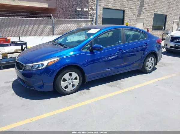 3KPFK4A73HE006711 2017 KIA FORTE - Image 2