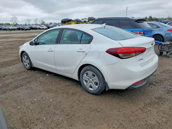 3KPFK4A73HE006921 2017 KIA FORTE - Image 2