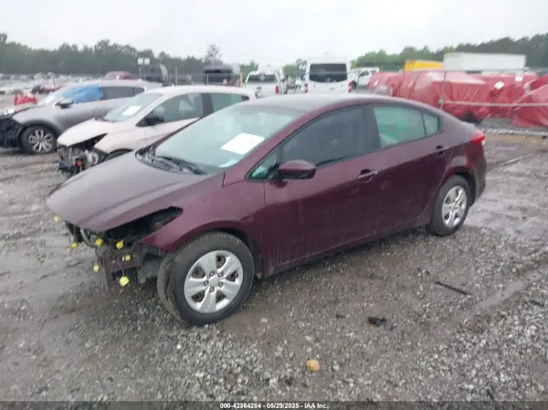3KPFK4A73HE014338 2017 KIA FORTE - Image 2