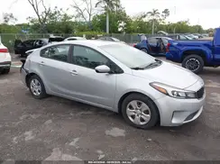 3KPFK4A73HE015702 2017 KIA FORTE