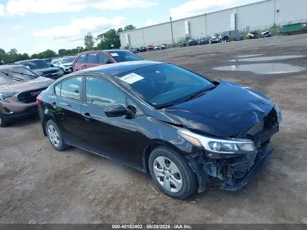 3KPFK4A73HE018325 2017 KIA FORTE - Image 1