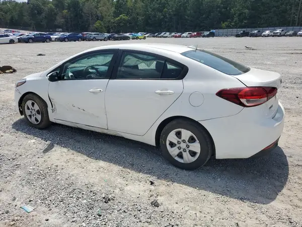 3KPFK4A73HE020804 2017 KIA FORTE - Image 2