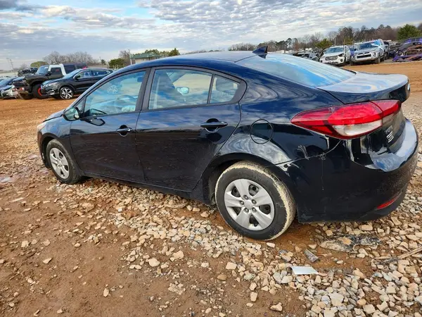3KPFK4A73HE029051 2017 KIA FORTE - Image 2