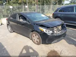 3KPFK4A73HE030426 2017 KIA FORTE