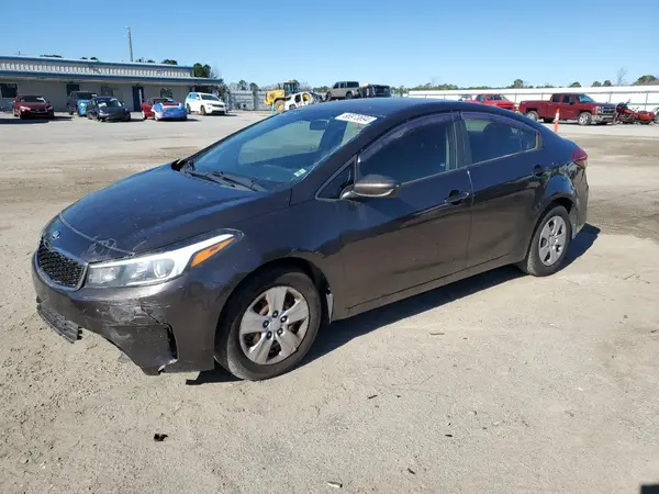 3KPFK4A73HE031186 2017 KIA FORTE - Image 1