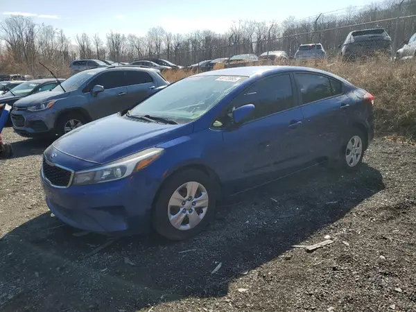 3KPFK4A73HE032175 2017 KIA FORTE - Image 1