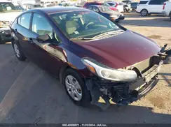 3KPFK4A73HE035724 2017 KIA FORTE