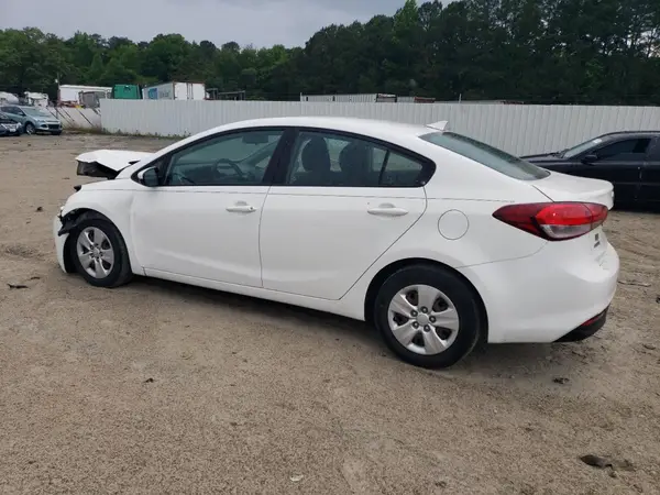 3KPFK4A73HE037540 2017 KIA FORTE - Image 2