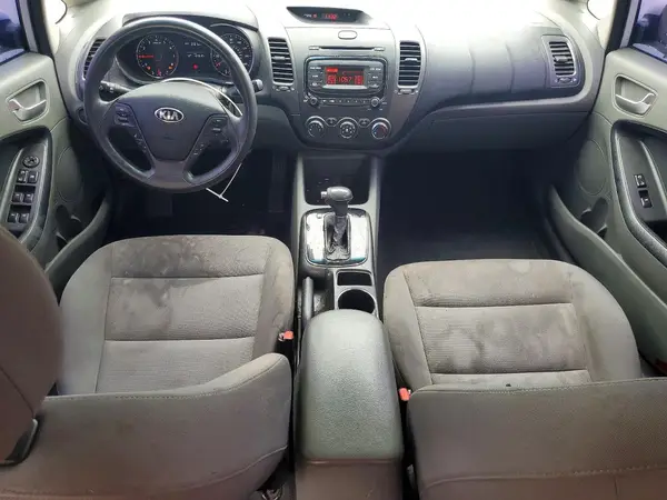 3KPFK4A73HE041216 2017 KIA FORTE - Image 8