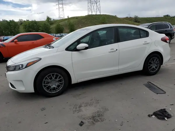 3KPFK4A73HE041927 2017 KIA FORTE - Image 1