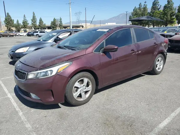 3KPFK4A73HE042785 2017 KIA FORTE - Image 1
