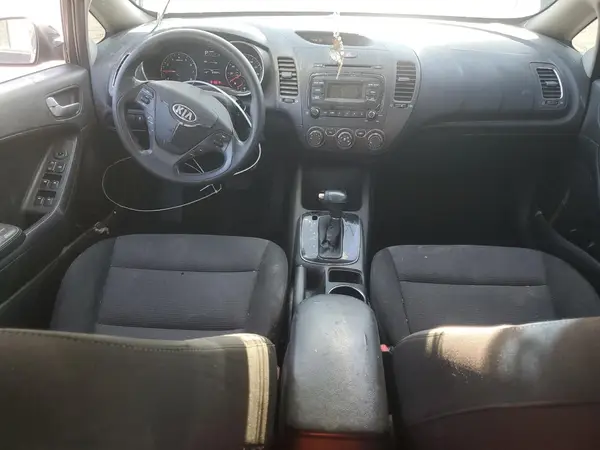 3KPFK4A73HE045508 2017 KIA FORTE - Image 8