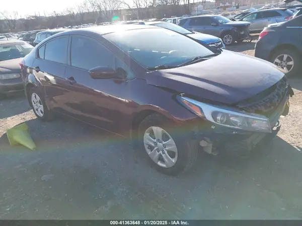 3KPFK4A73HE046688 2017 KIA FORTE - Image 1