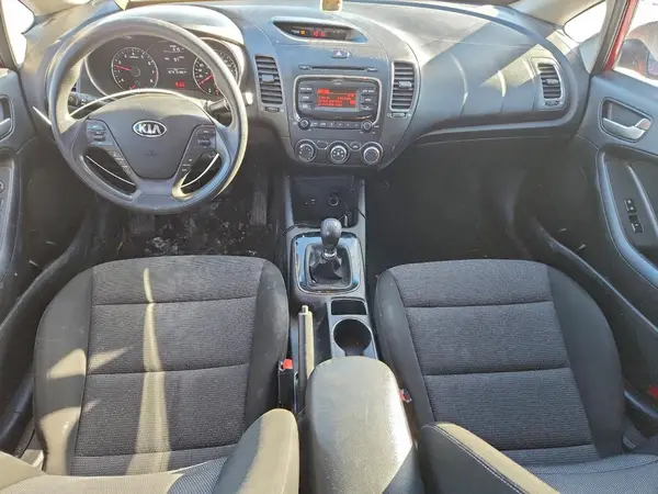 3KPFK4A73HE052670 2017 KIA FORTE - Image 8