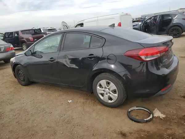 3KPFK4A73HE054919 2017 KIA FORTE - Image 2