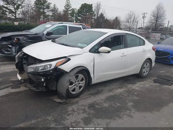 3KPFK4A73HE060834 2017 KIA FORTE - Image 2