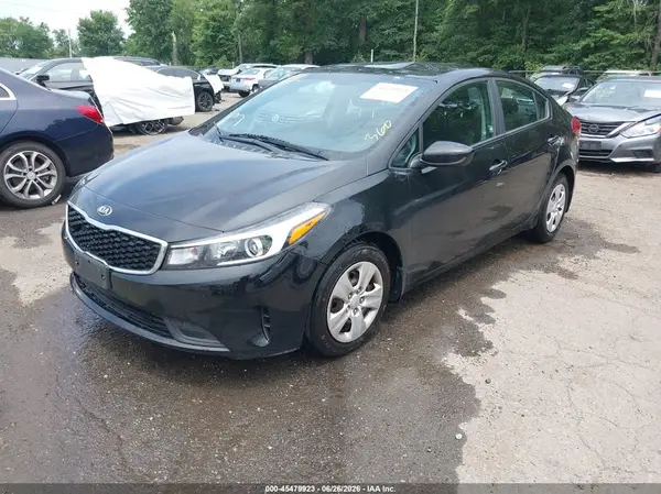3KPFK4A73HE065483 2017 KIA FORTE - Image 2