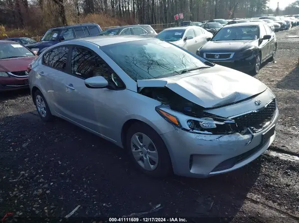 3KPFK4A73HE065497 2017 KIA FORTE - Image 1