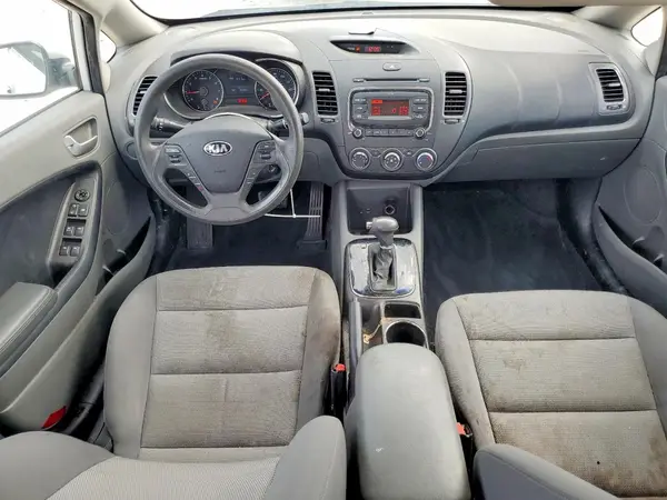 3KPFK4A73HE066486 2017 KIA FORTE - Image 8