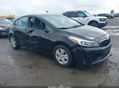 3KPFK4A73HE067847 2017 KIA FORTE