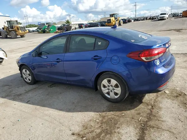 3KPFK4A73HE068092 2017 KIA FORTE - Image 2