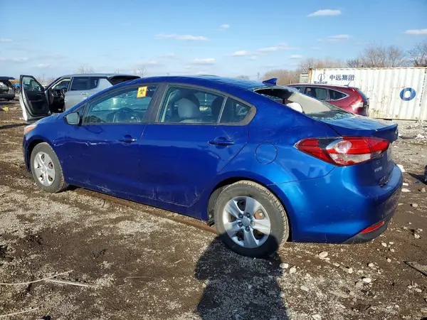 3KPFK4A73HE068867 2017 KIA FORTE - Image 2