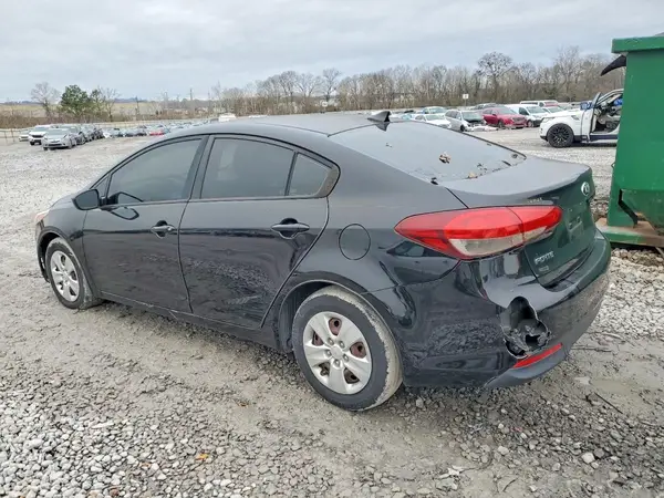 3KPFK4A73HE068898 2017 KIA FORTE - Image 2