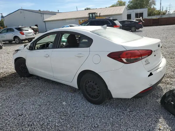 3KPFK4A73HE072353 2017 KIA FORTE - Image 2