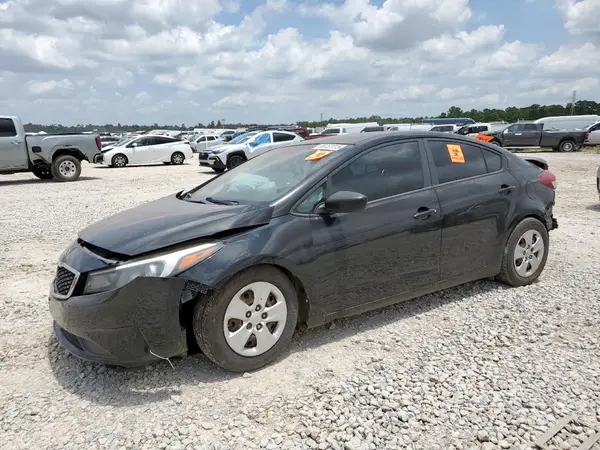 3KPFK4A73HE074829 2017 KIA FORTE - Image 1