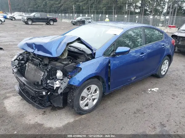 3KPFK4A73HE078511 2017 KIA FORTE - Image 2