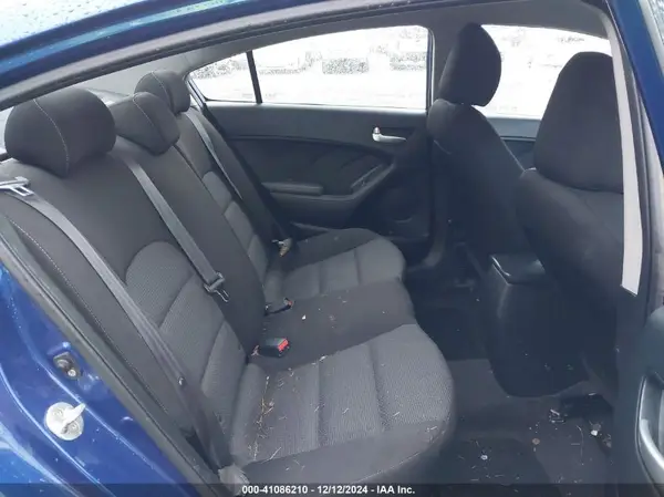 3KPFK4A73HE078511 2017 KIA FORTE - Image 8