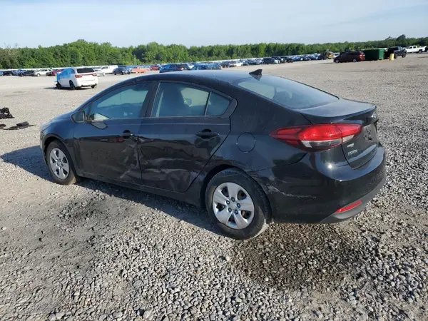 3KPFK4A73HE080470 2017 KIA FORTE - Image 2