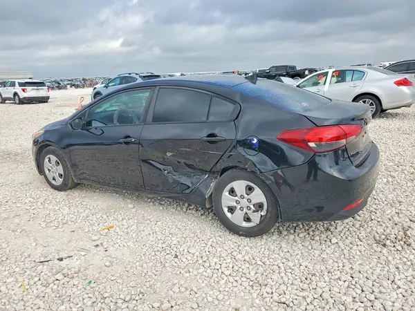 3KPFK4A73HE082431 2017 KIA FORTE - Image 2