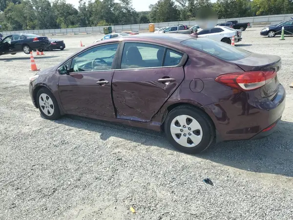 3KPFK4A73HE083143 2017 KIA FORTE - Image 2
