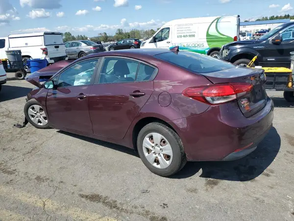 3KPFK4A73HE083949 2017 KIA FORTE - Image 2