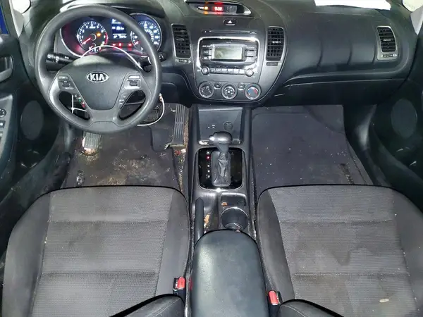 3KPFK4A73HE087581 2017 KIA FORTE - Image 8