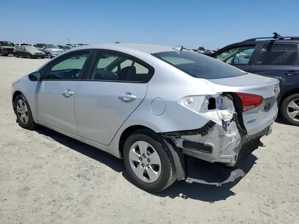 3KPFK4A73HE087662 2017 KIA FORTE - Image 2