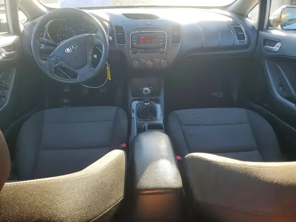 3KPFK4A73HE088973 2017 KIA FORTE - Image 8