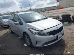 3KPFK4A73HE091453 2017 KIA FORTE