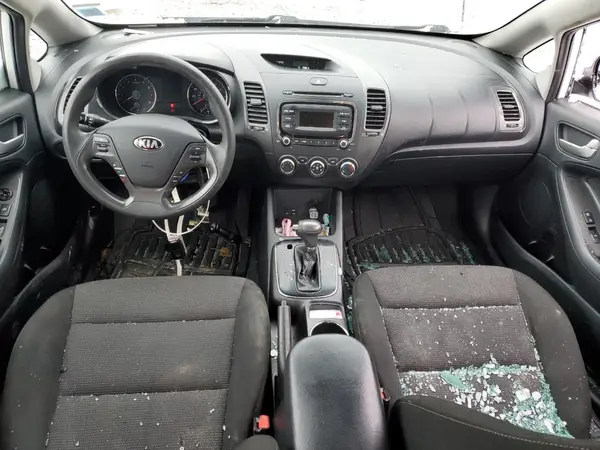 3KPFK4A73HE091730 2017 KIA FORTE - Image 8